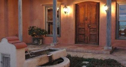 Dos Corazones: Exquisite Southwestern Adobe Home