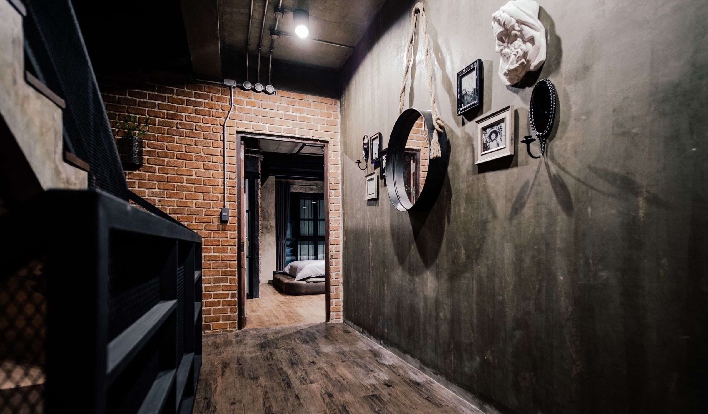 4 makuuhuonetta, Wi-Fi