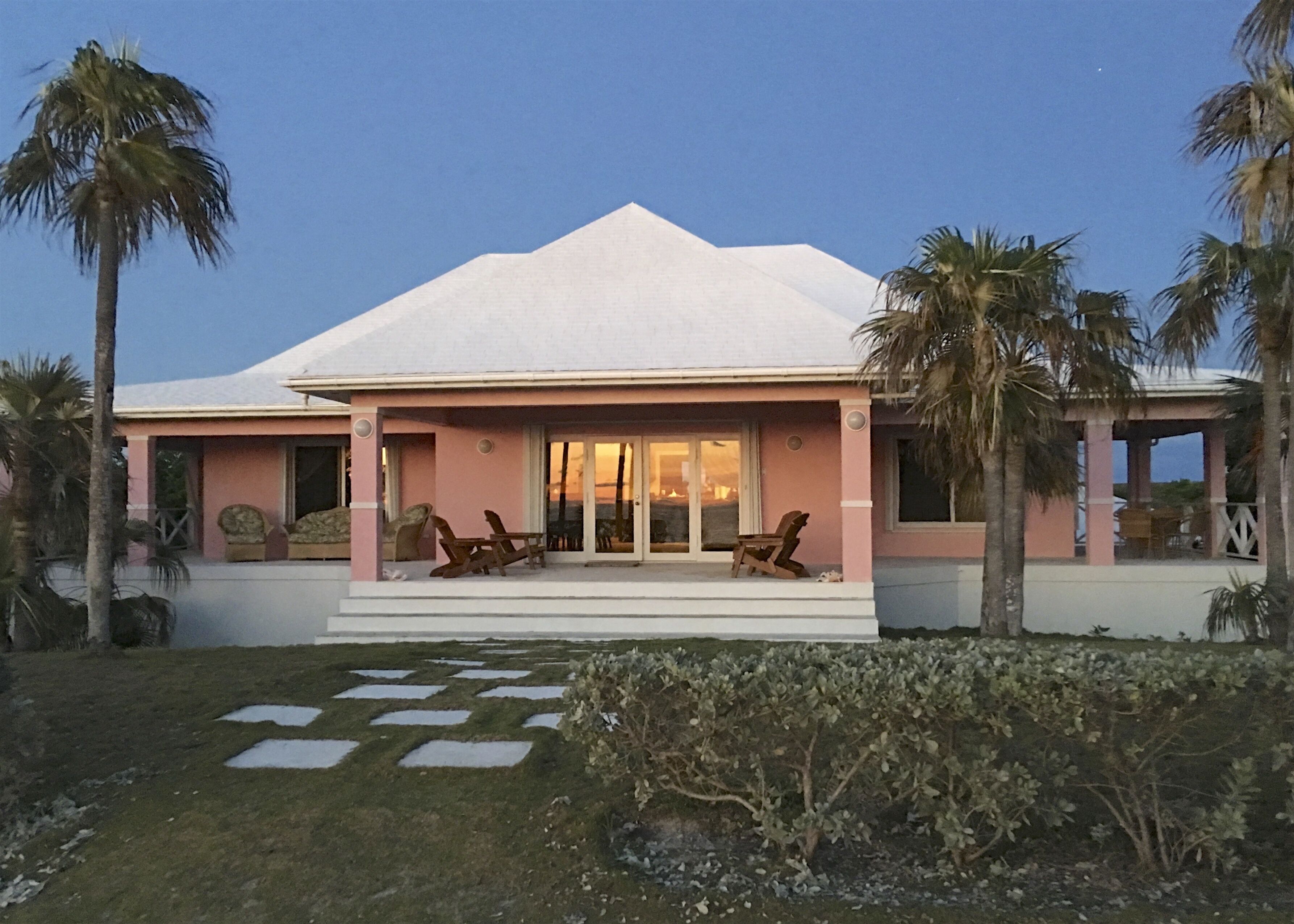 Welcome to The Villa at Island Breeze