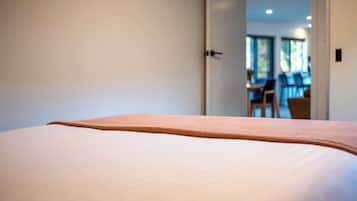 3 Schlafzimmer, BĂŒgeleisen/BĂŒgelbrett, kostenloses WLAN, BettwĂ€sche