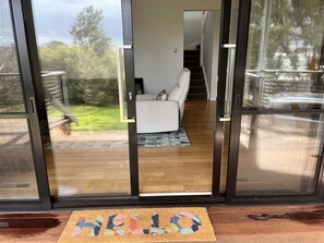 Interior - Bayorama - Water views  & close to Shops and Bay Beach (Blairgowrie)