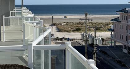 Oceanviews!! Beach Block Townhome 3000 Sq/ft, Sleeps 12
