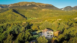 Exterior - Mountain Views Farmhouse with Cottage & Pool - For big families/group of friends (amandola)