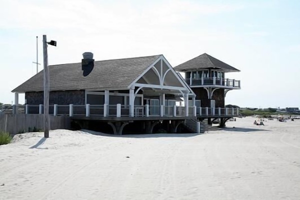 Roger Wheeler State Beach Pavilion