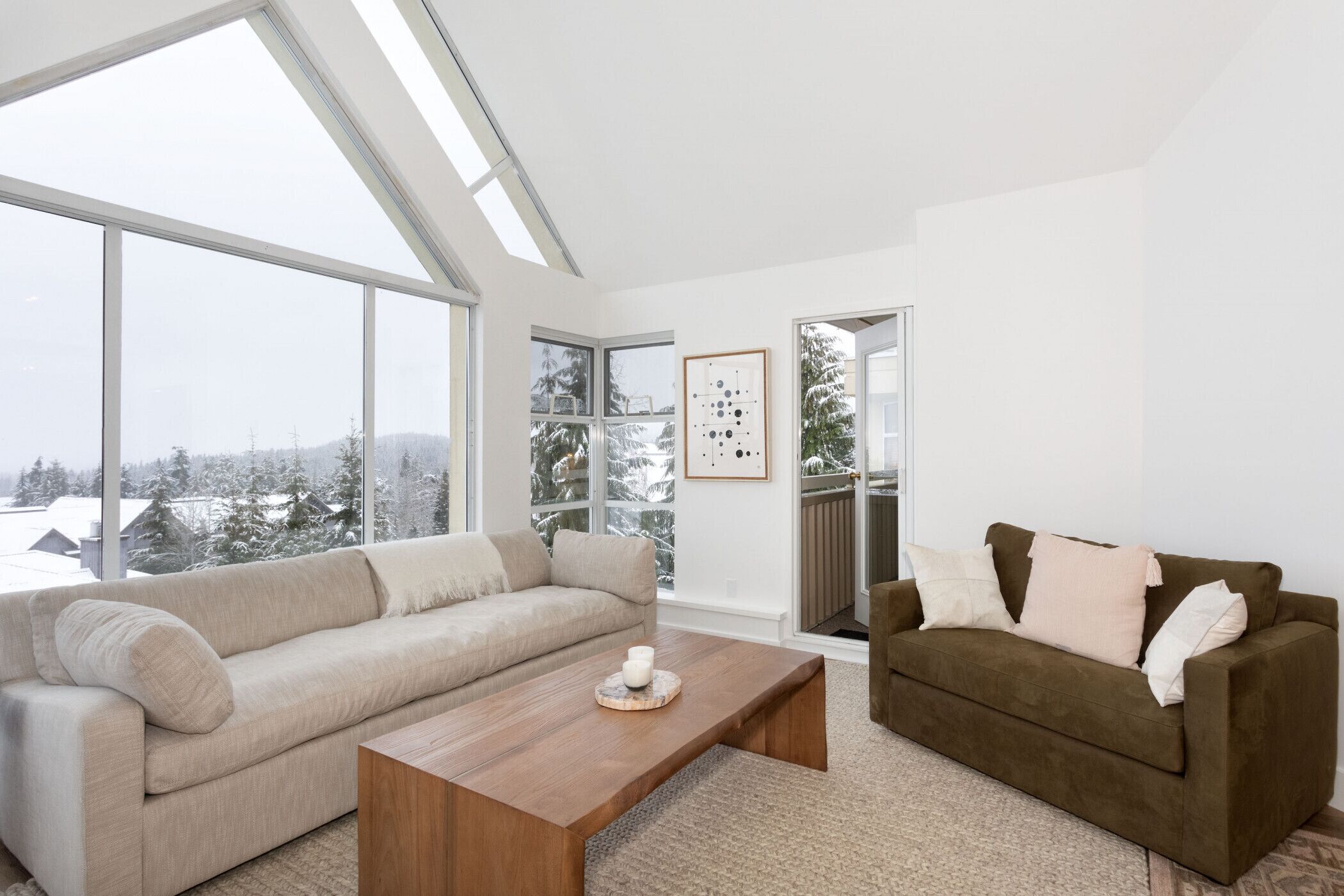 Télévision, cheminée