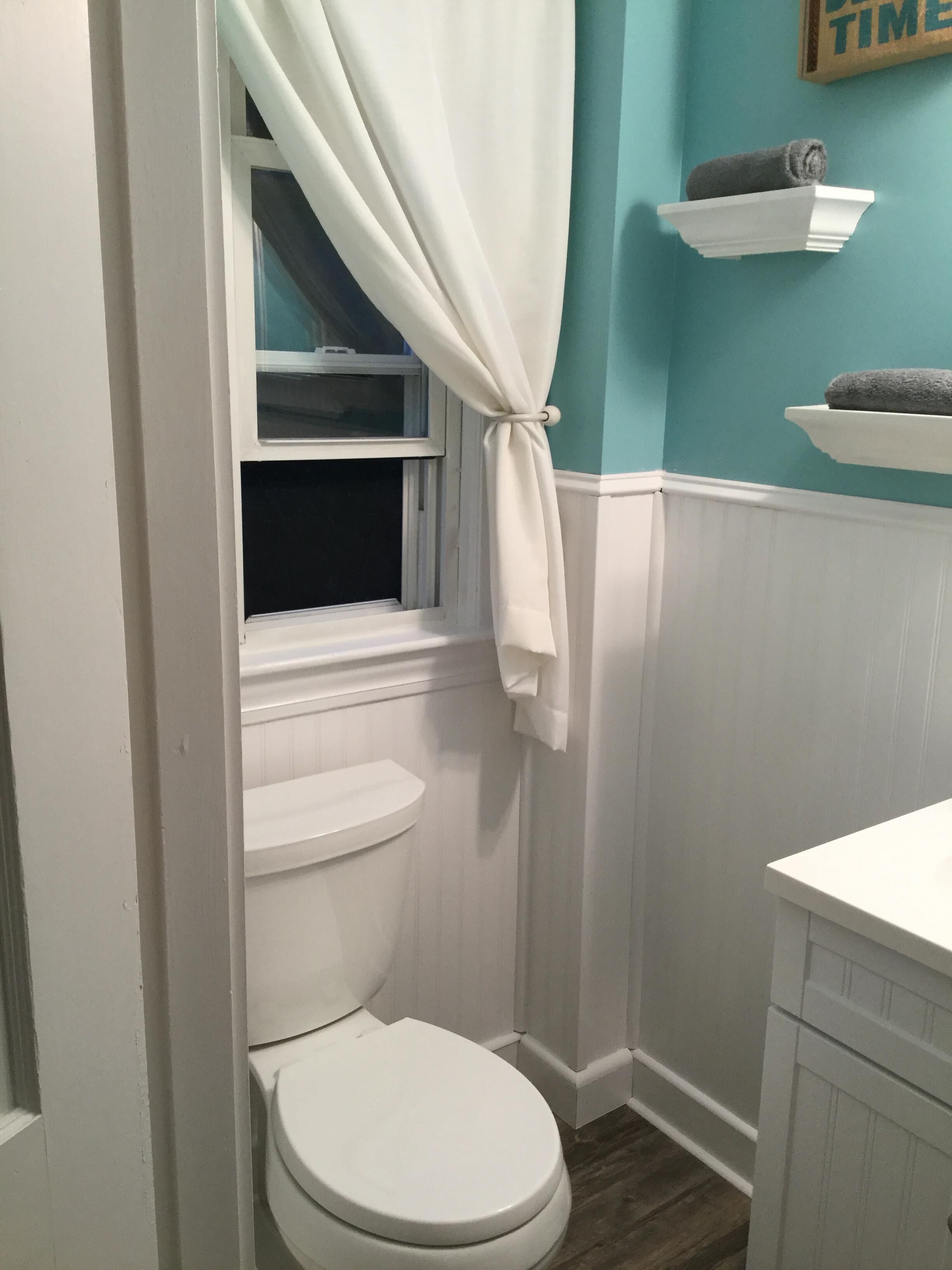 Steps to Long Sands Beach