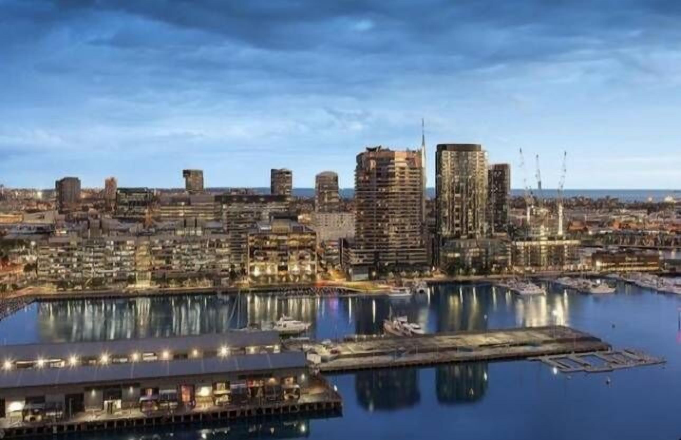 Ballantrae Docklands Apartment 2BD 2BA free WiFi and under cover parking — image 2