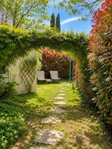 Cocon provençal au calme avec jardin privé Le Clos Domergue