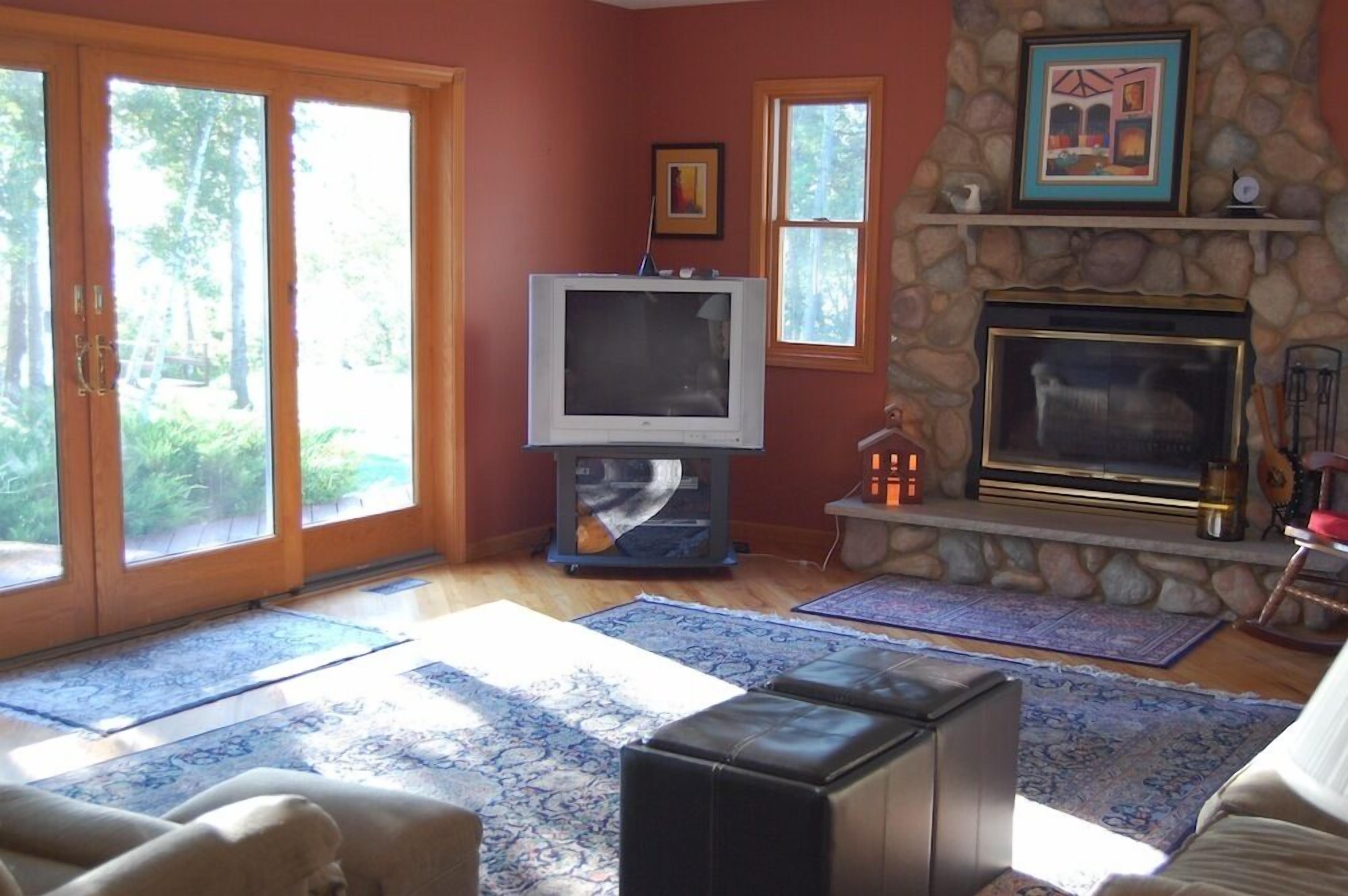 Enjoy Sunrises and Wildlife in This Magnificent Newer Home