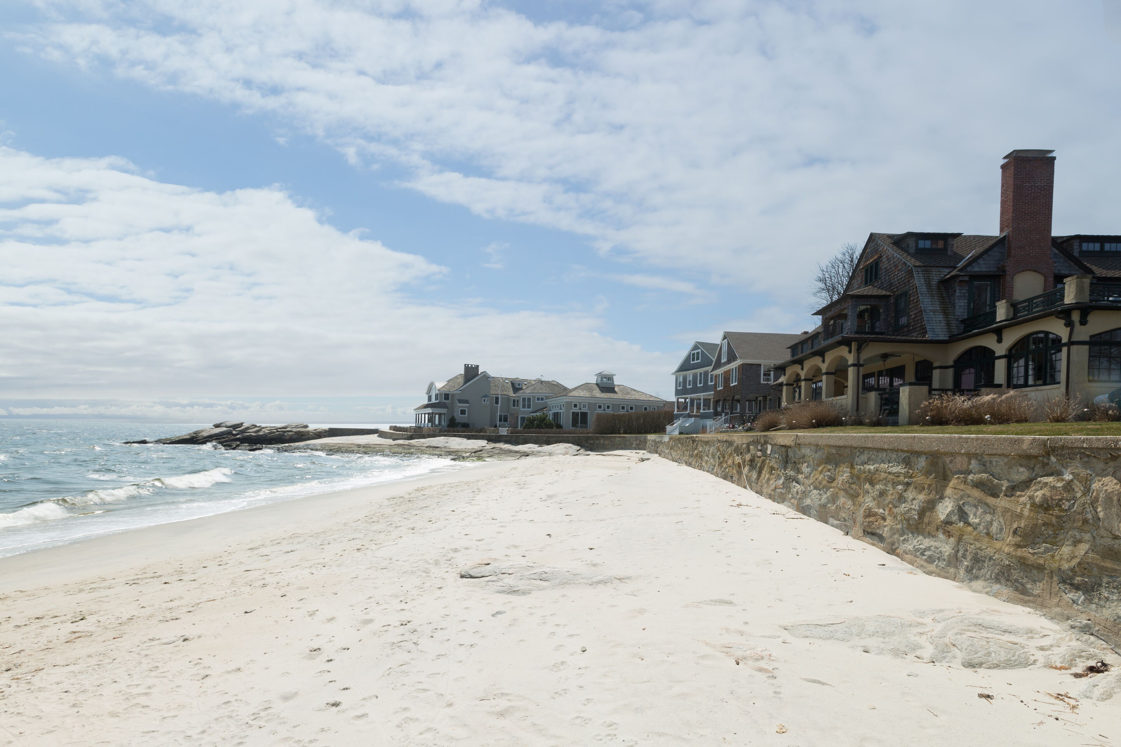 Beach nearby, sun loungers