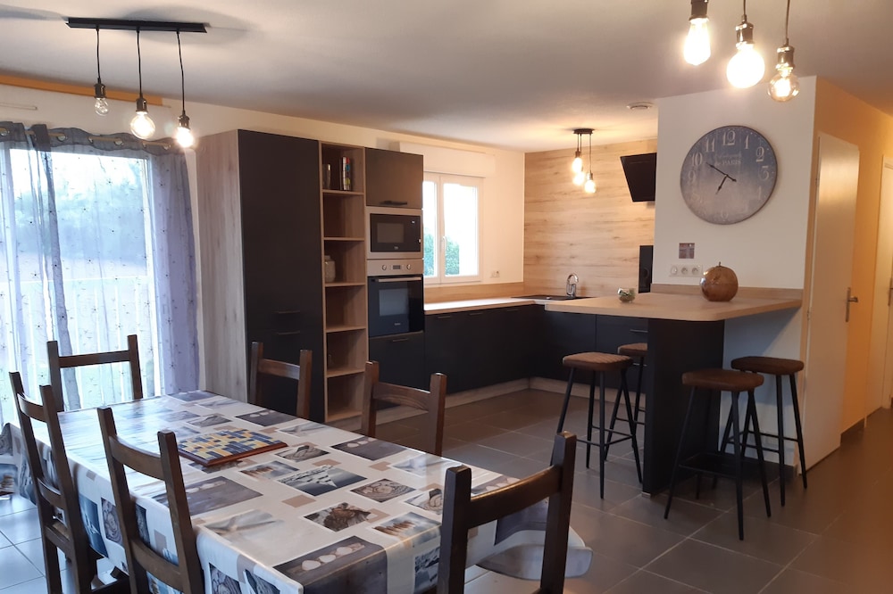 Furnished apartment T4, with swimming pool