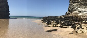 Beautiful Modern SeaView Apartment in WatergateBay