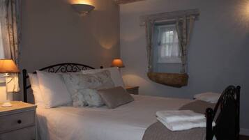 1 chambre, fer et planche Ă repasser, Wi-Fi, draps fournis