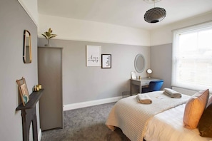 2 soverom, strykejern/-brett, wi-fi (inkludert) og sengetøy