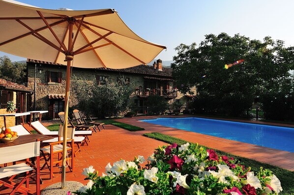 Pool - Beautiful renovated stone villa - private pool,park,air conditioning,smart tv (AREZZO)