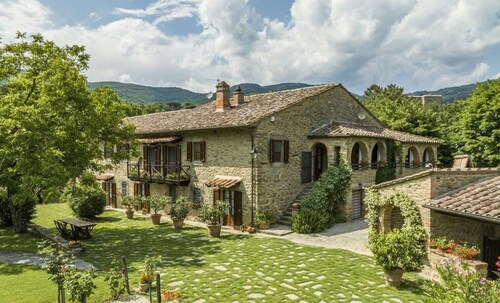 Beautiful renovated stone villa - private pool,park,air conditioning,smart tv