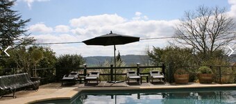 Grand Vue vert - Amplia casa rural de 2 dormitorios, piscina climatizada en el borde del pueblo medieval