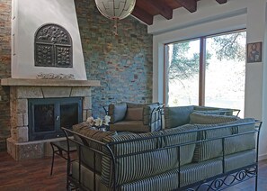 Interior - Relax – Recharge your batteries – Experience – Enjoy – What about Spain? (Beceite (Beseit))