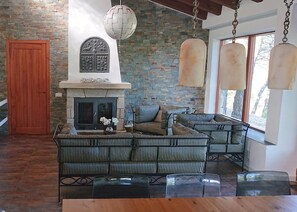 Interior - Relax – Recharge your batteries – Experience – Enjoy – What about Spain? (Beceite (Beseit))