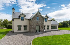 Exterior - Villa in a gated setting Kenmare, Ireland (Kenmare)