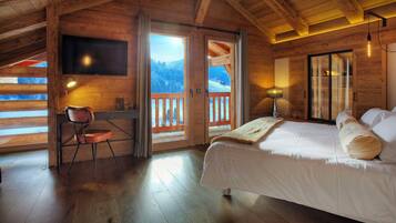 5 slaapkamers, een strijkplank/strijkijzer, wifi, beddengoed