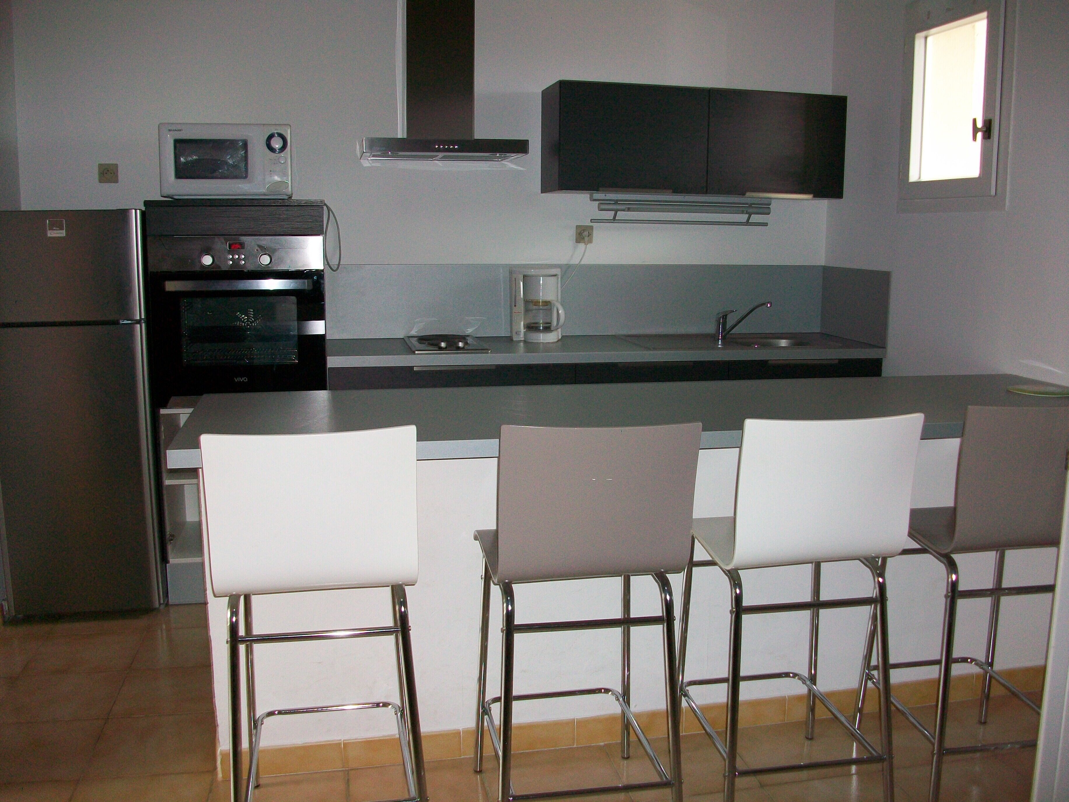 BRIGHT APARTMENTS, PANORAMIC SEA VIEW, SAND BEACH 200 M