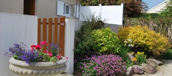 Pte HOUSE / private PARKING- TERRACE / SEA 300 meters away- LANDING BEACHES