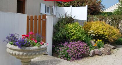Pte HOUSE / private PARKING- TERRACE / SEA 300 meters away- LANDING BEACHES