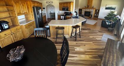 Gateway to Yellowstone, Island Park