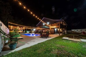 Exterior - Secluded Private Cabin with Pool, hot tub, fireplace & so much more (Ste. Genevieve)