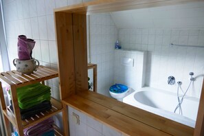 Toallas, jabón, papel de baño