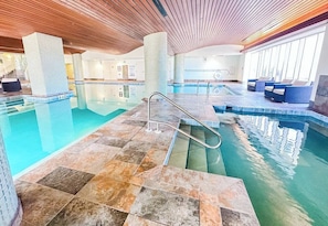 Piscina interna, piscina aquecida