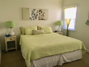 2 bedrooms, desk, iron/ironing board, free WiFi - Cute Luxurious Beach house in Trendy Belmont Shore!! Short WALK to BEACH ! (Long Beach)