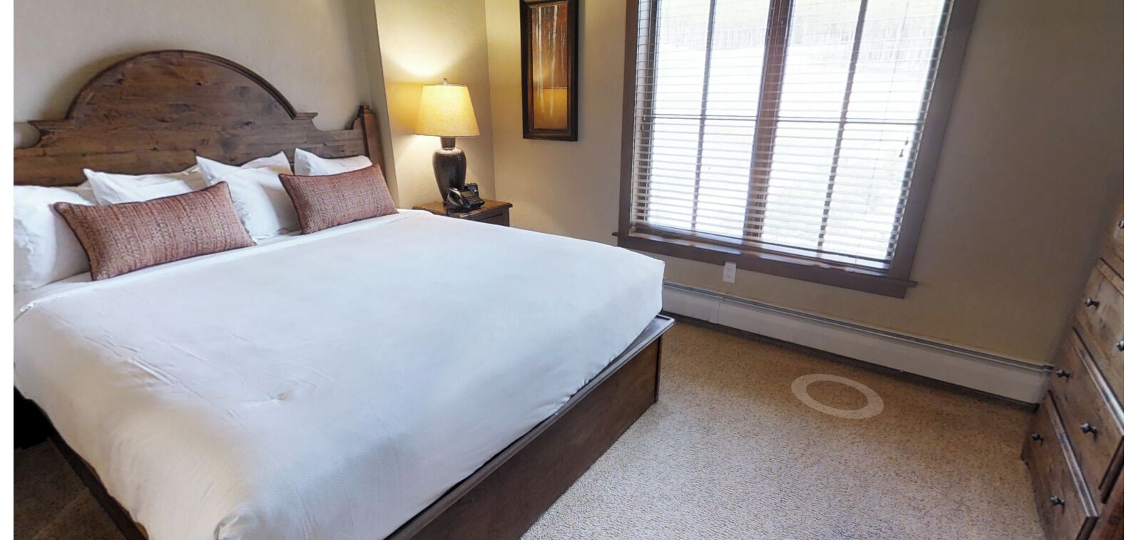 2 soverom, strykejern/-brett, wi-fi (inkludert) og sengetøy