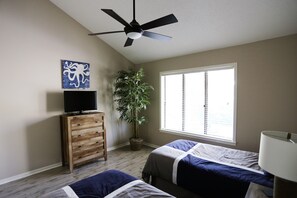 2 chambres, fer et planche à repasser, accès au Wi-Fi (inclus)