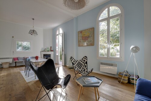 Pretty renovated house in the Abatilles Moulleau district 700 m from the beach 6 pers