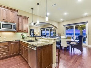 Fridge, microwave, oven, stovetop - Waterfront on Lake Travis w/ a large Game Room and dock for fishing and boating! (Lago Vista)