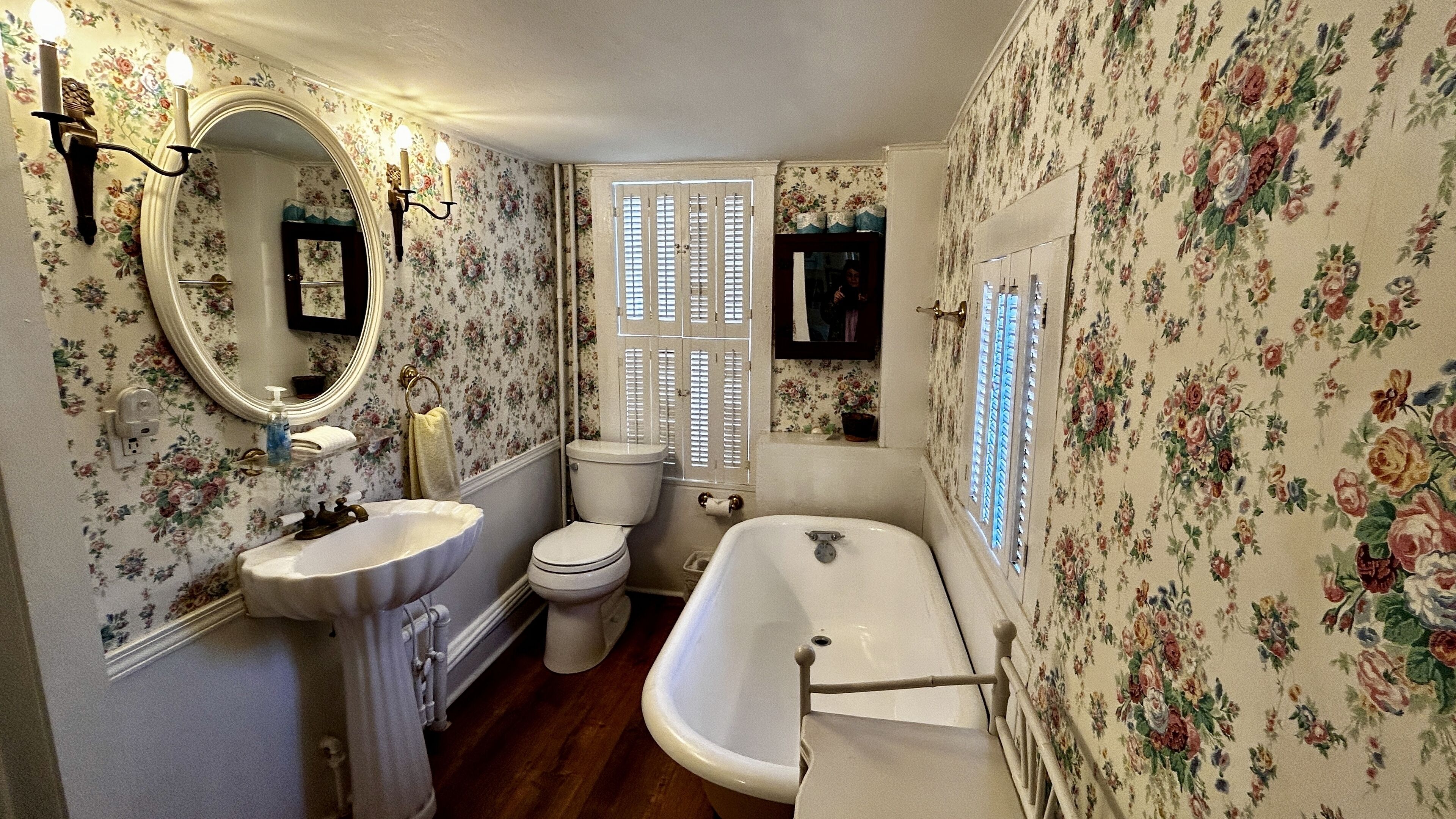 Bathtub, hair dryer, towels, soap