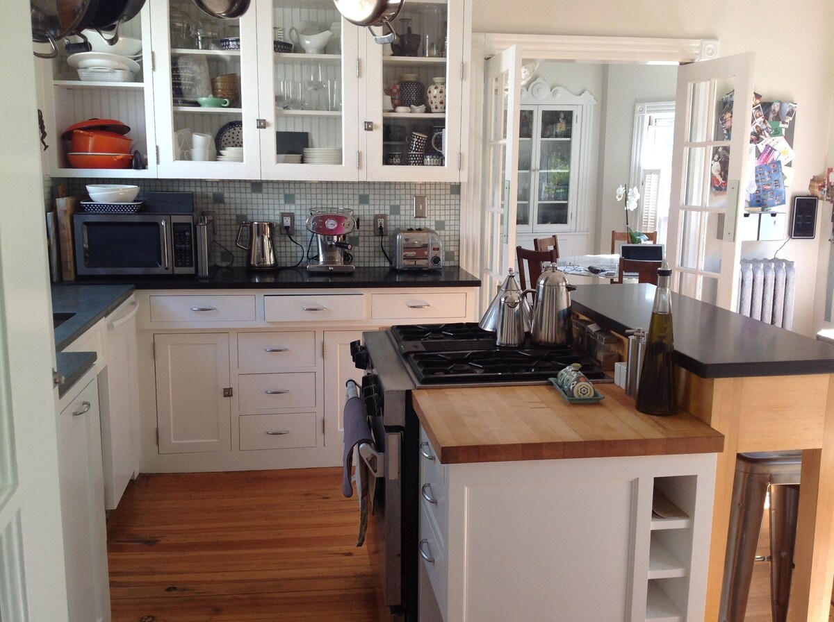 Rare, Single-Family Home In Desirable Munjoy Hill Neighborhood Near To Ocean