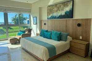 4 habitaciones, caja de seguridad en la habitación y escritorio