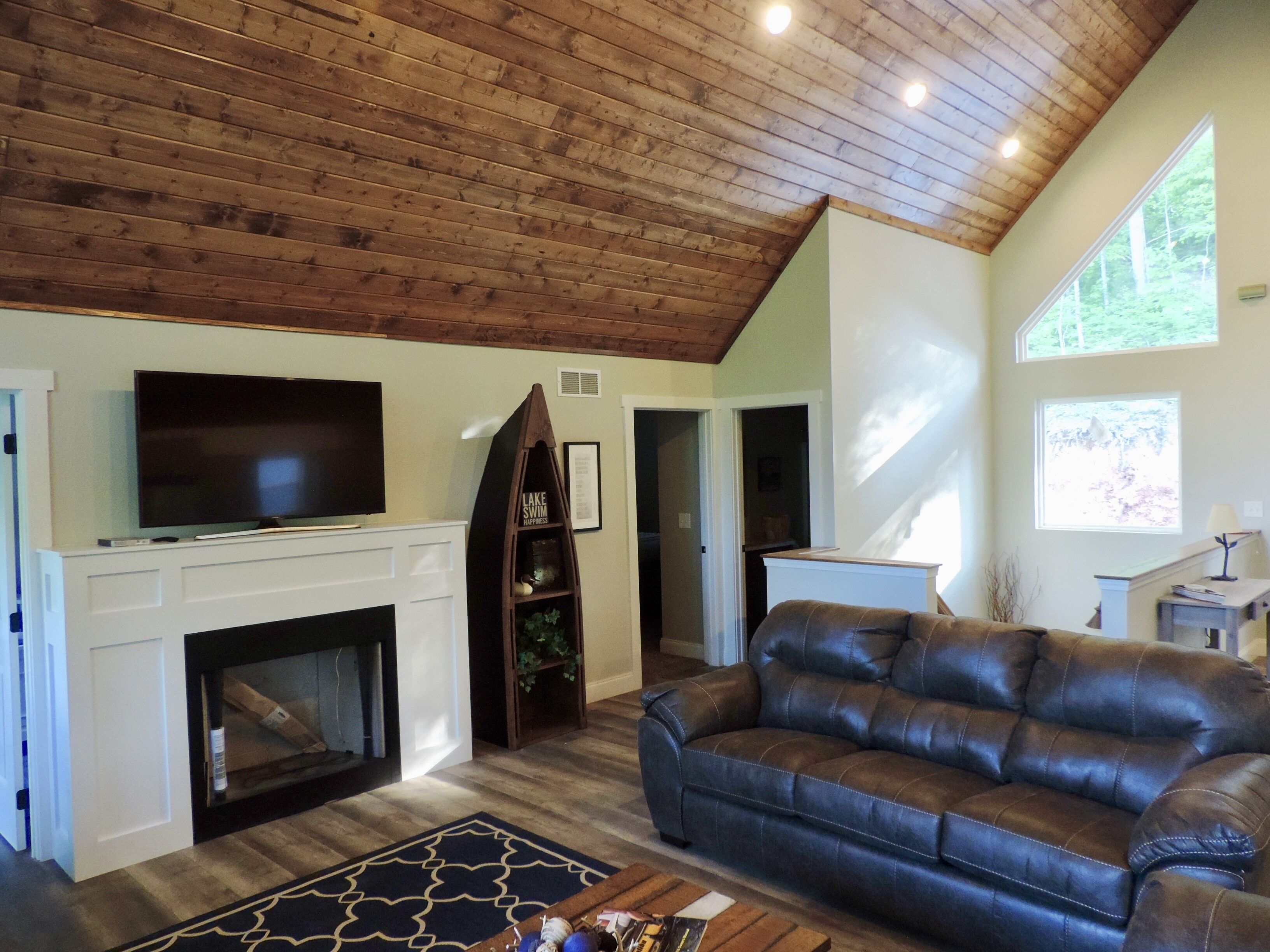 Christmas 2023 OPEN! Book 2024! Firepit. Dock/Slide in private Cove. HotTub