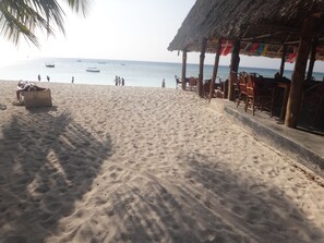 Una playa cerca