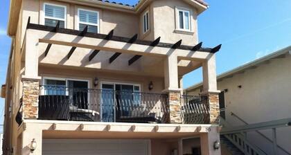 Fantastic Beach Location!