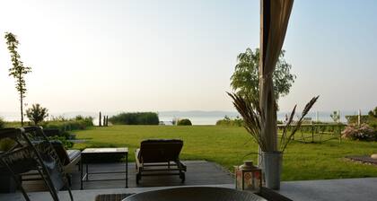5 Villa de luxe Chambre à cÎté du lac Balaton. Plage privée!
