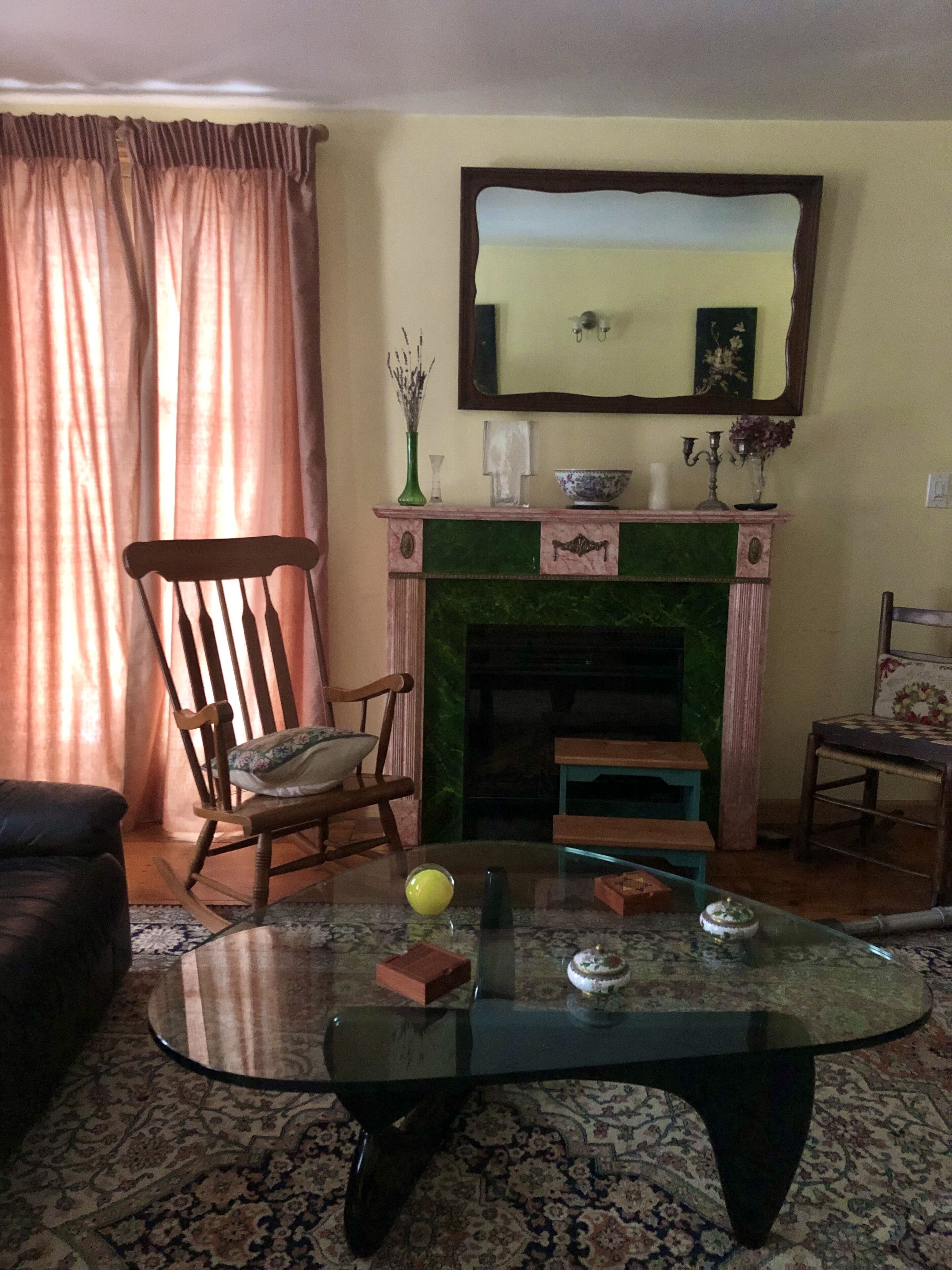 Windham Hot Tub & 1.7 miles from ski slope 