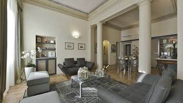 Smart TV, books, stereo