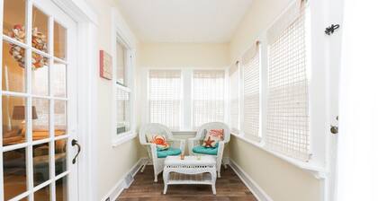 VRBO Primer Host Listing *FIRST house off the bay *