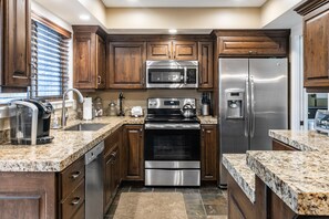 Fridge, microwave, oven, stovetop - Across the Street from Lift -- Amazing Canyons/Park City Townhome! (Park City)