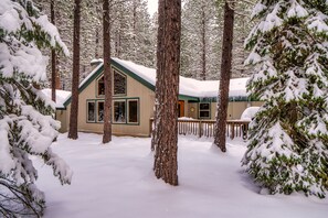 Exterior - Family fun at the Ranch! Resort Access. Fireplace (Sisters)