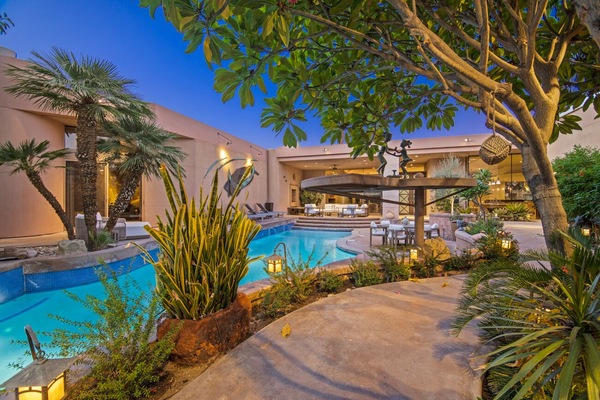 Ulkouima-allas, lämmitetty uima-allas